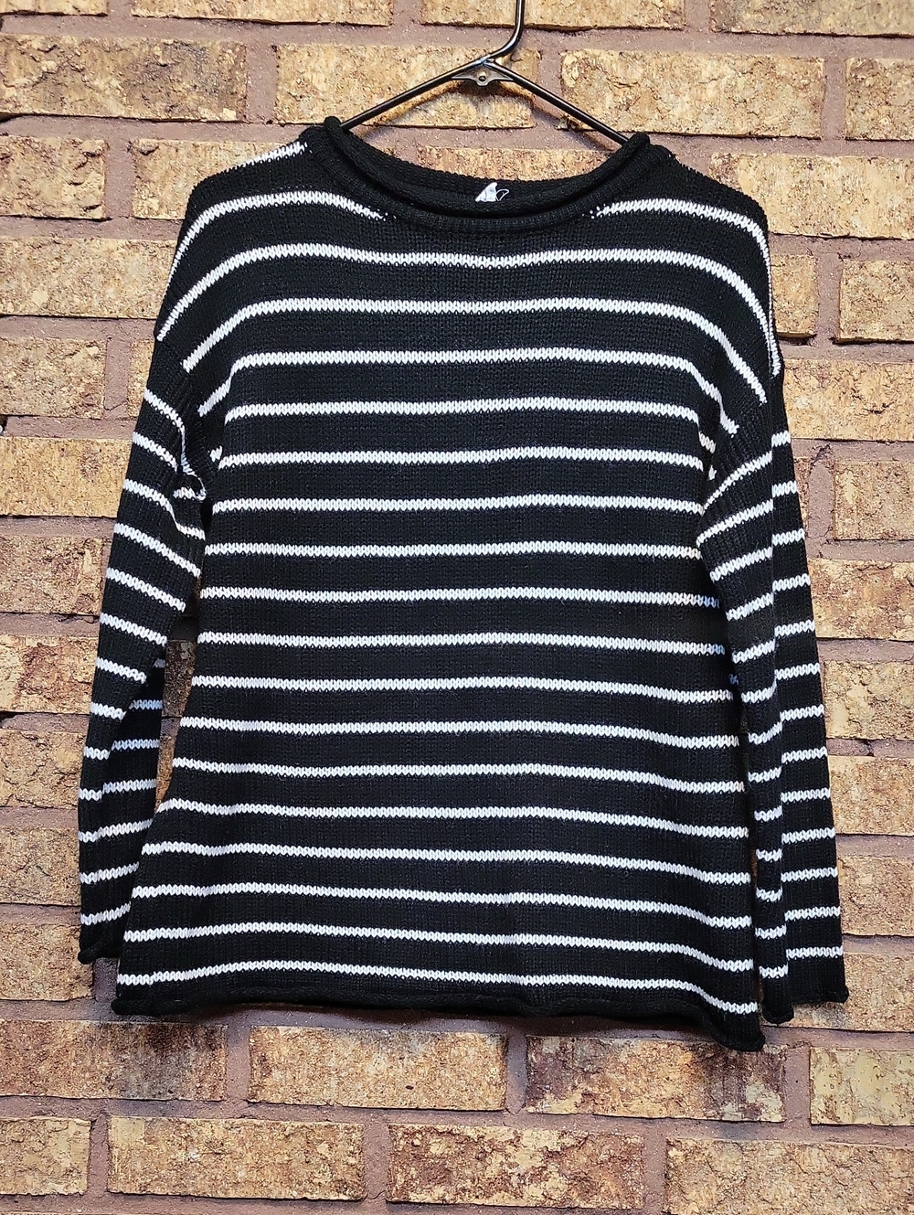 CY Fashion Black & White Striped Crewneck Acrylic Sweater Size Medium